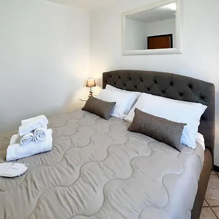 Gorgeous In Montemonaco