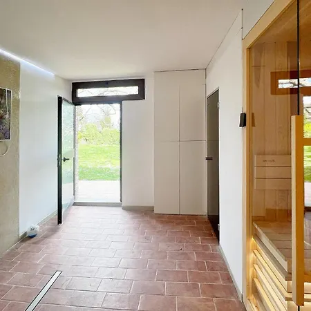 Gorgeous In * Montemonaco